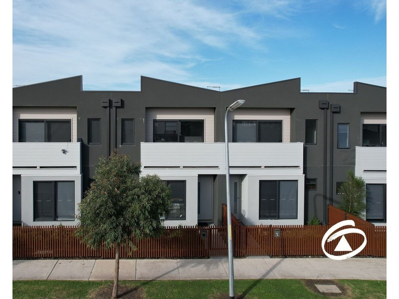 8B Tremont Street, Pakenham VIC 3810