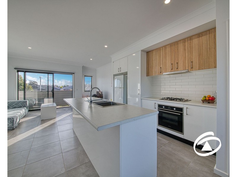 8B Tremont Street, Pakenham VIC 3810