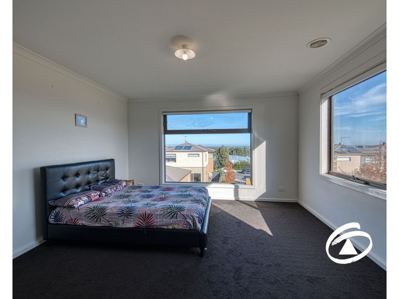 40/23 Atlantic Drive, Pakenham VIC 3810
