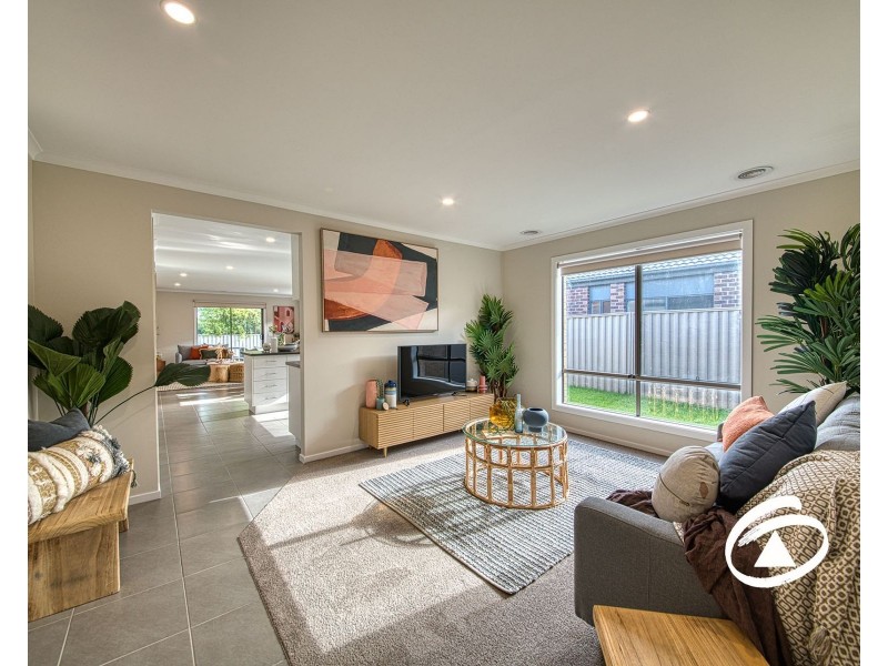 10 Keating Street, Pakenham VIC 3810