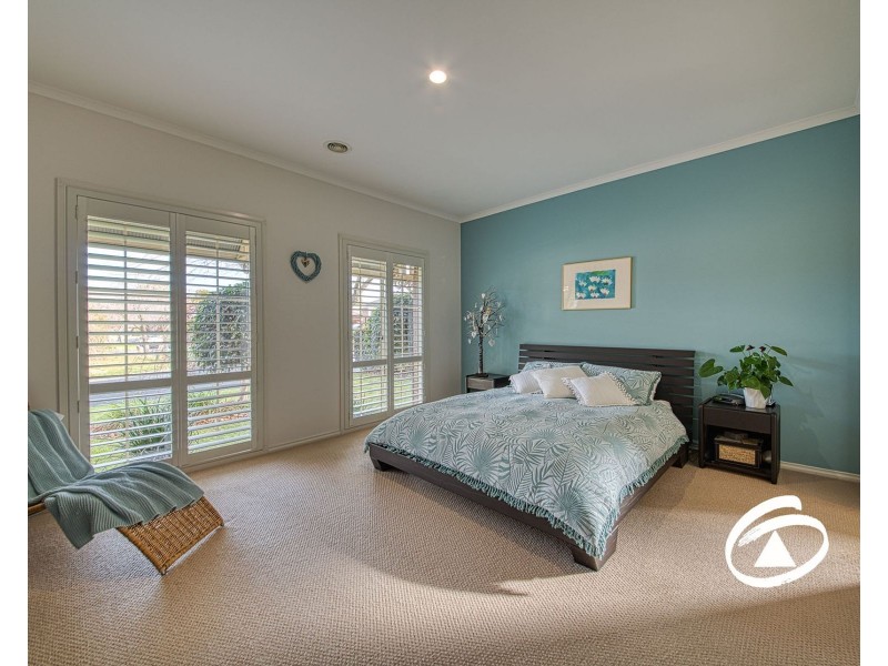 14 Benambra Close, Pakenham VIC 3810