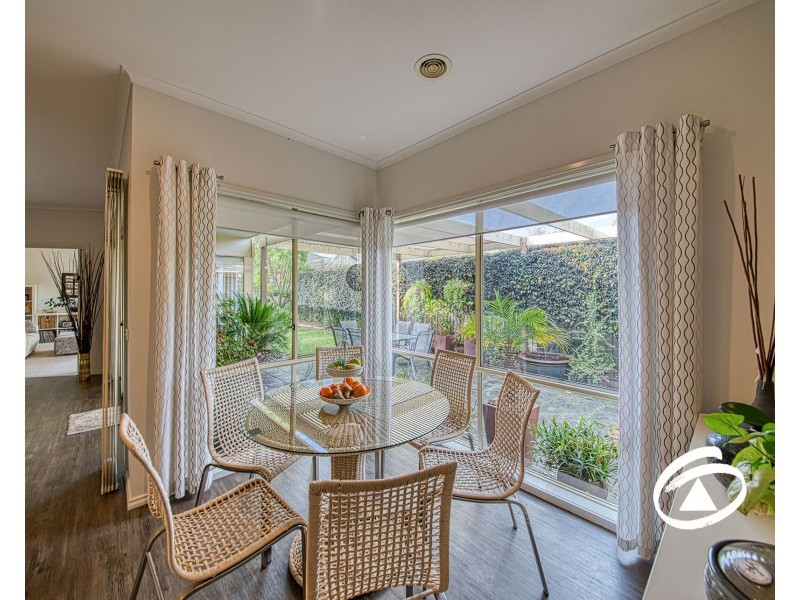 14 Benambra Close, Pakenham VIC 3810