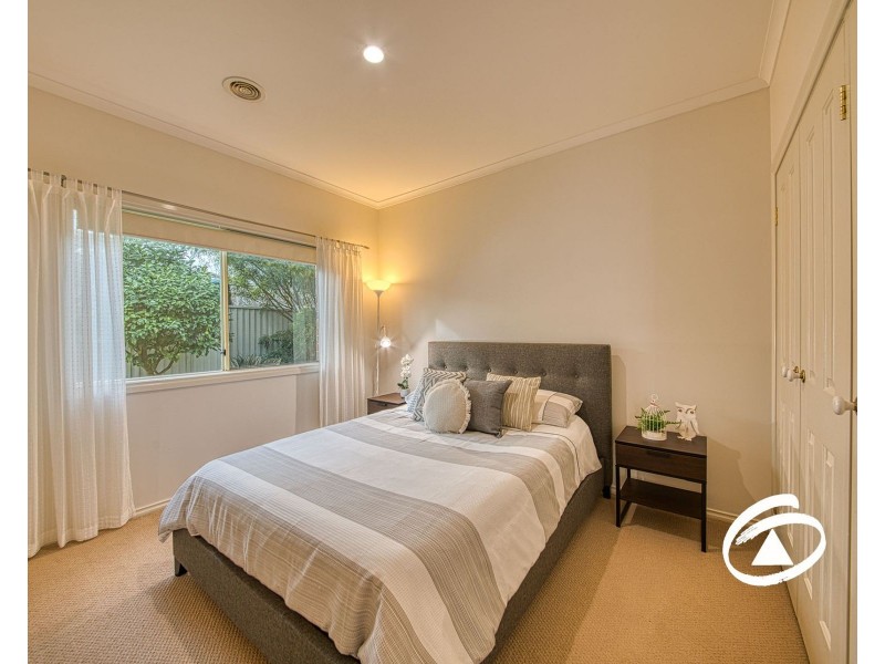 14 Benambra Close, Pakenham VIC 3810