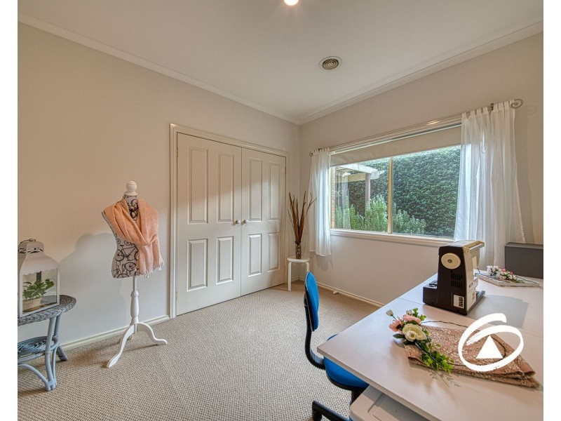 14 Benambra Close, Pakenham VIC 3810