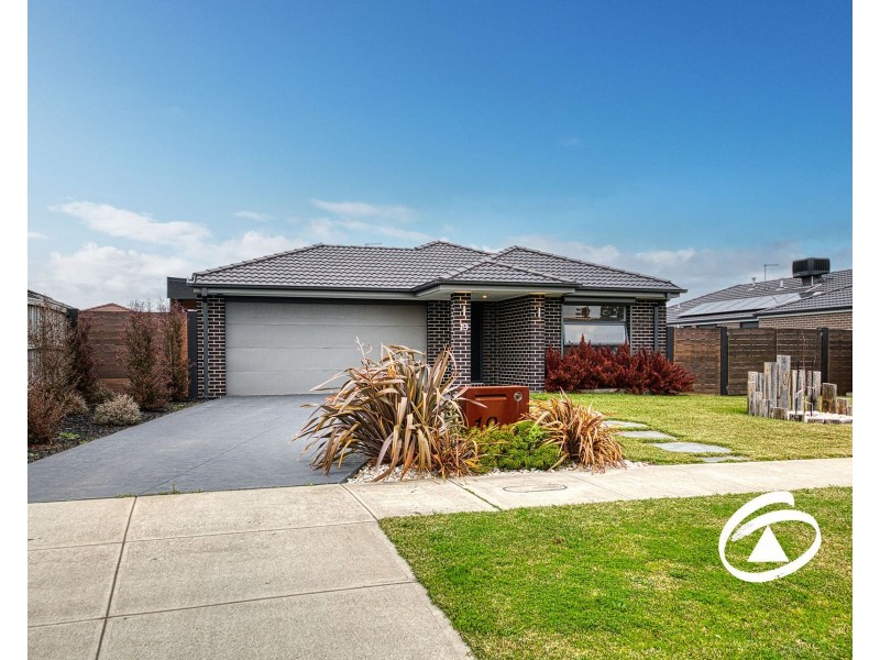 19 Camellia Drive, Bunyip VIC 3815