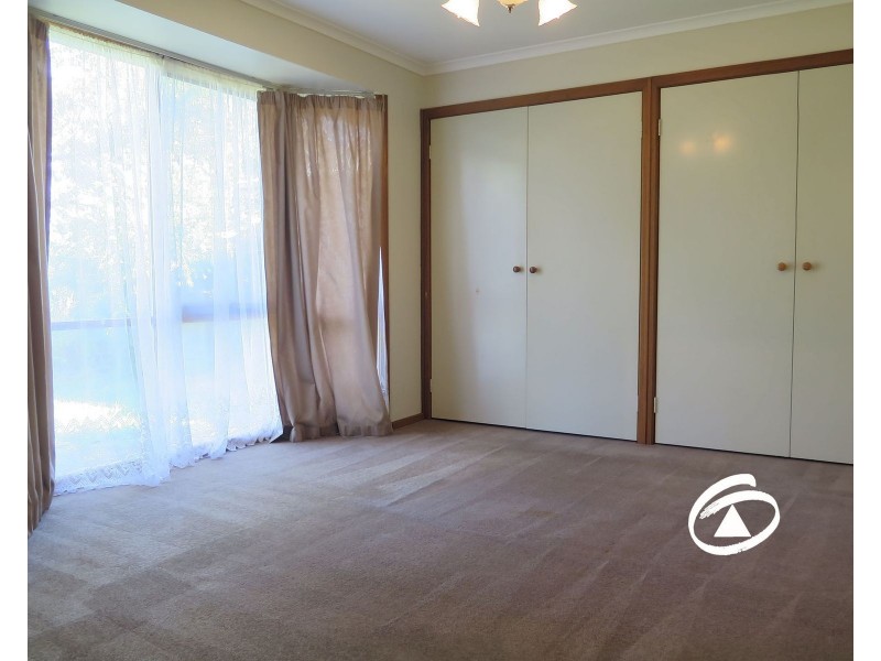 16 Bridle Place, Pakenham VIC 3810