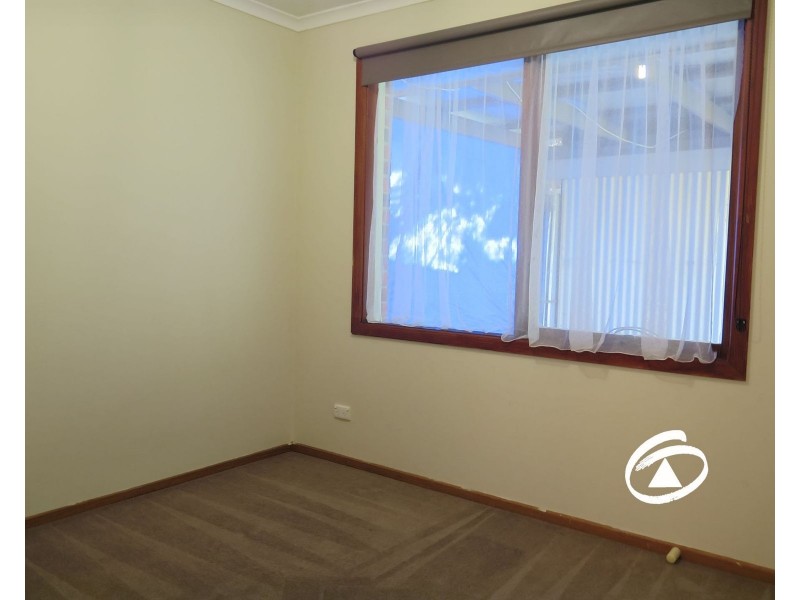 16 Bridle Place, Pakenham VIC 3810