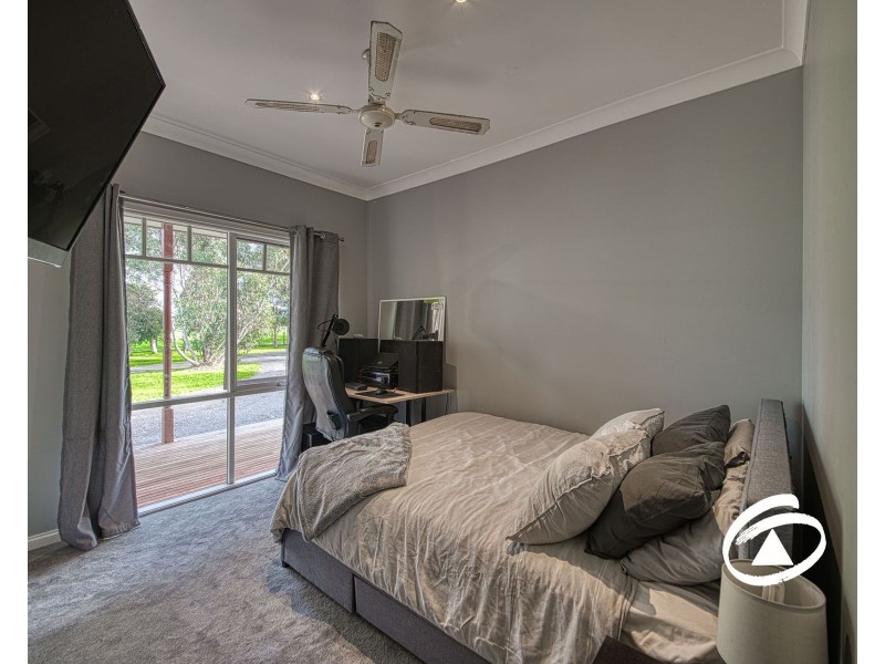 9 Latta Road, Nar Nar Goon VIC 3812