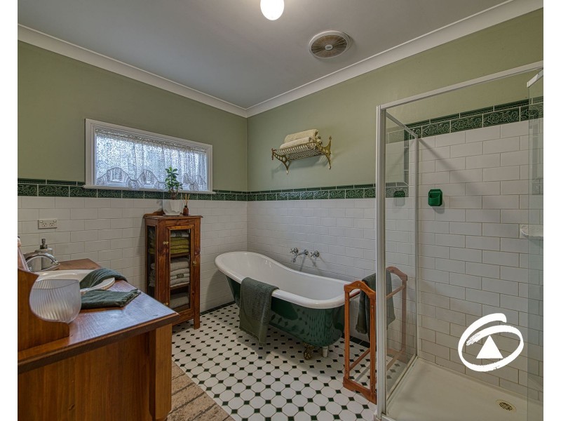 9 Latta Road, Nar Nar Goon VIC 3812