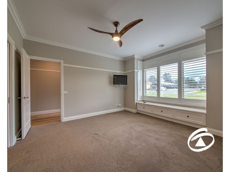 11 Clare Court, Garfield VIC 3814
