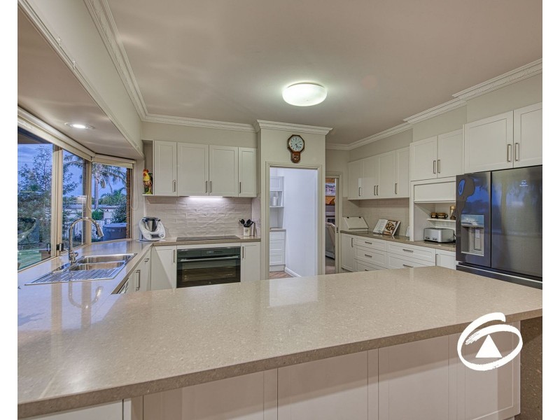 15-16 Lansell Close, Narre Warren South VIC 3805