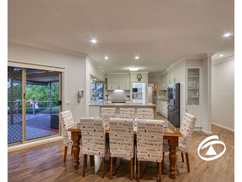 15-16 Lansell Close, Narre Warren South VIC 3805