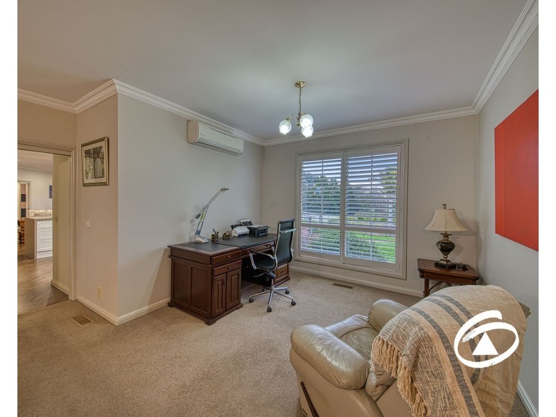 15-16 Lansell Close, Narre Warren South VIC 3805