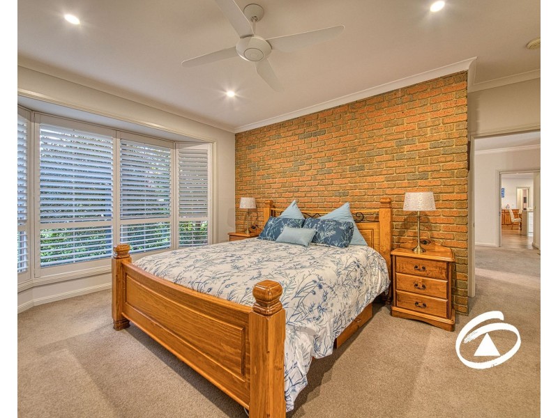 15-16 Lansell Close, Narre Warren South VIC 3805