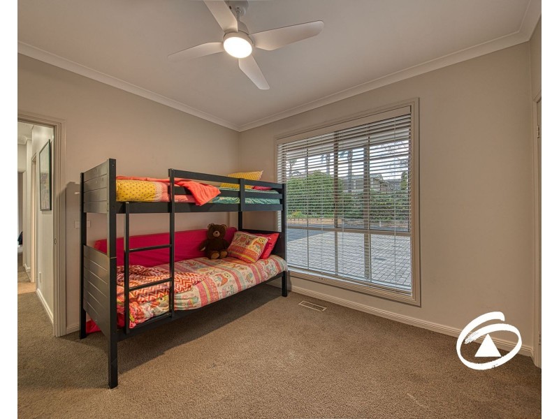 15-16 Lansell Close, Narre Warren South VIC 3805