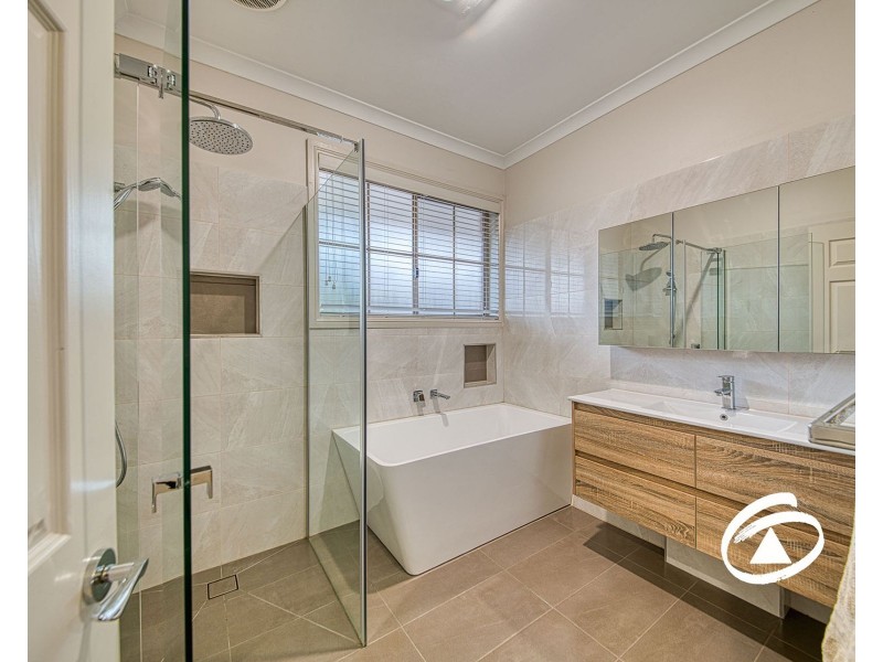 15-16 Lansell Close, Narre Warren South VIC 3805