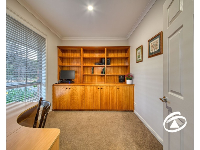 15-16 Lansell Close, Narre Warren South VIC 3805