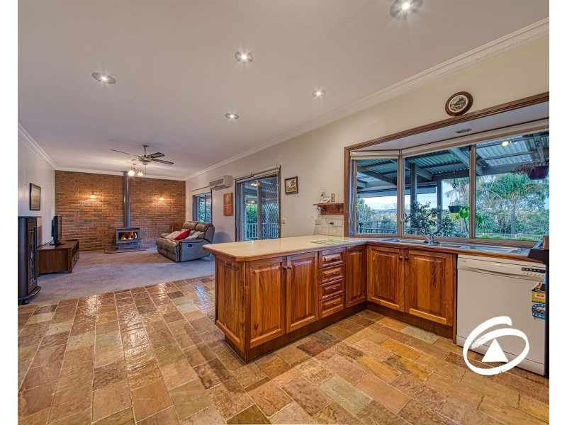 15-16 Lansell Close, Narre Warren South VIC 3805