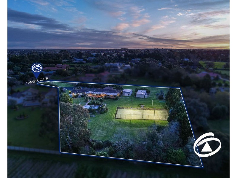 15-16 Lansell Close, Narre Warren South VIC 3805