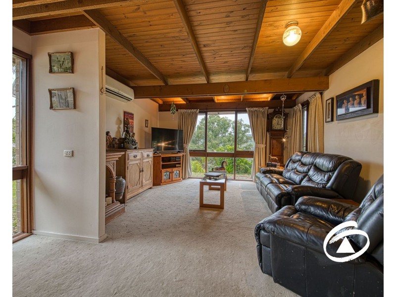 76 Shelton Road, Pakenham Upper VIC 3810