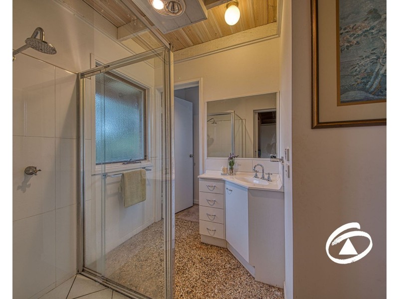 76 Shelton Road, Pakenham Upper VIC 3810