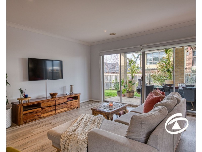 17 Bowood Street, Officer VIC 3809