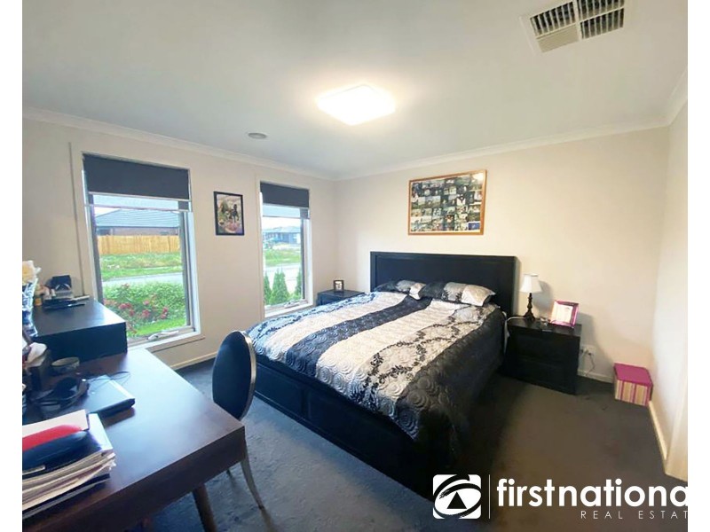 24 Tania Way, Officer VIC 3809