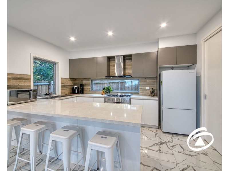 1 Reginald Close, Pakenham VIC 3810