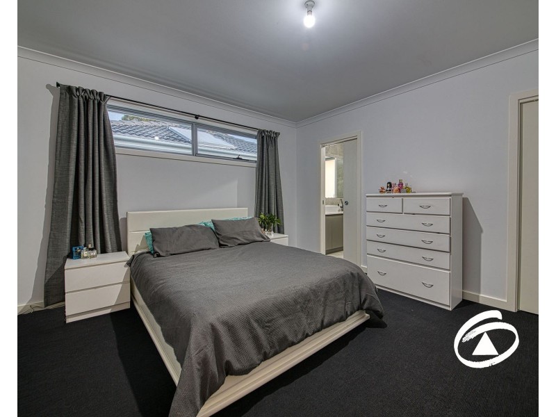 1 Reginald Close, Pakenham VIC 3810