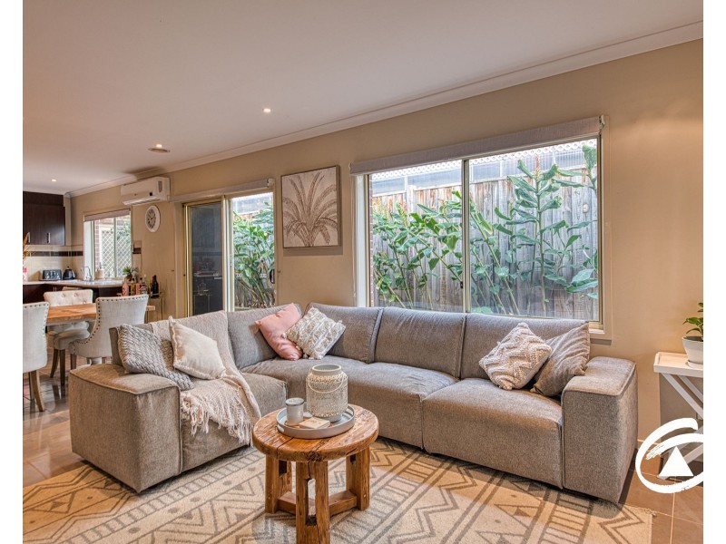 33 Clarendon Street, Pakenham VIC 3810