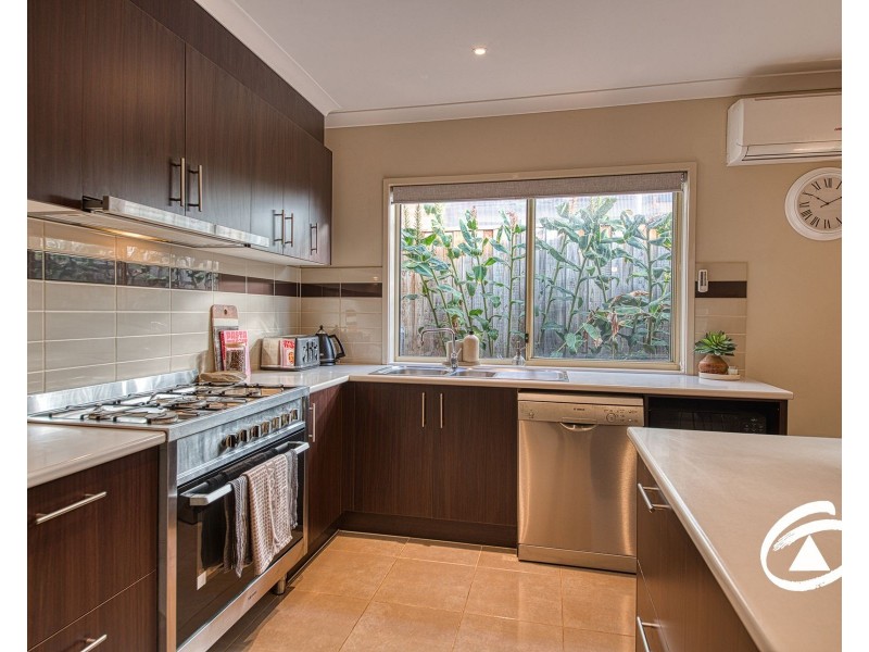 33 Clarendon Street, Pakenham VIC 3810