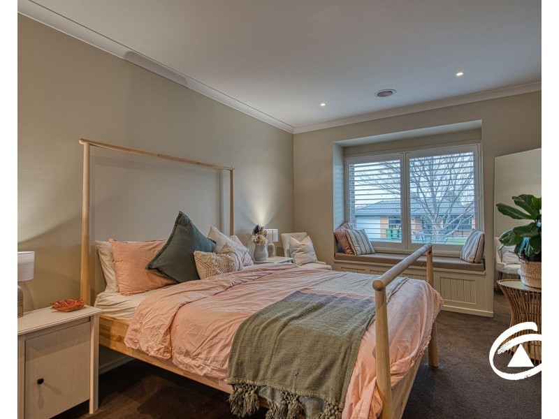 33 Clarendon Street, Pakenham VIC 3810