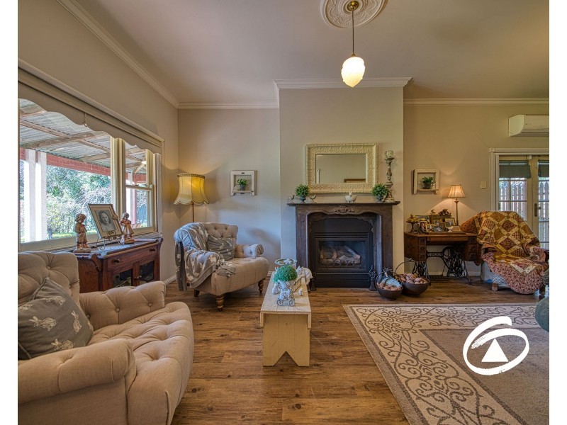 2058 Main Drain Road, Iona VIC 3815