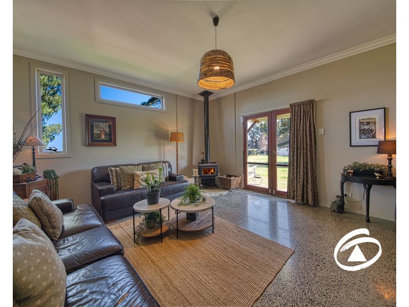 2058 Main Drain Road, Iona VIC 3815