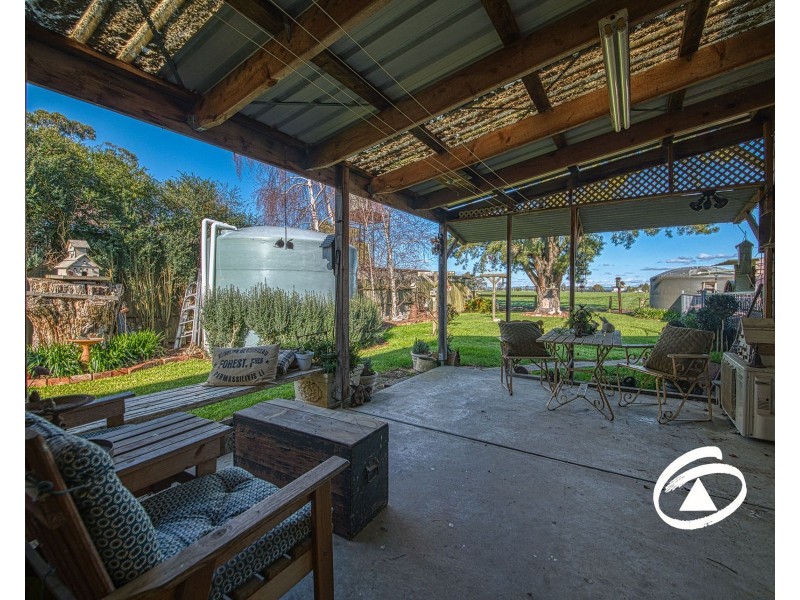 2058 Main Drain Road, Iona VIC 3815