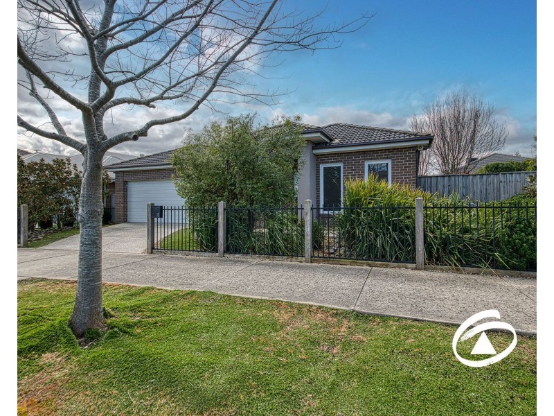 13 Arena Parade, Officer VIC 3809