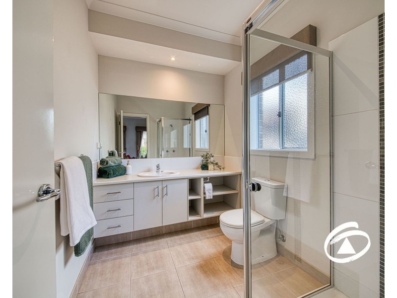 13 Arena Parade, Officer VIC 3809