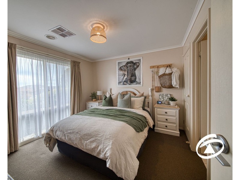 154 Manna Gum Drive, Pakenham VIC 3810