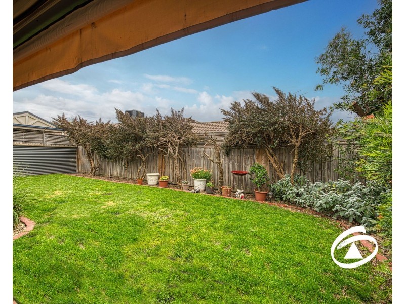 154 Manna Gum Drive, Pakenham VIC 3810