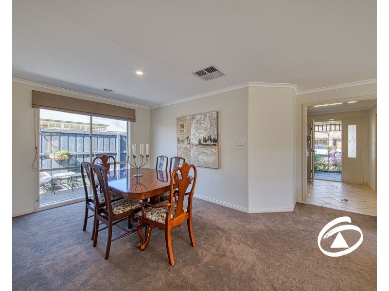 58 Livingstone Boulevard, Pakenham VIC 3810