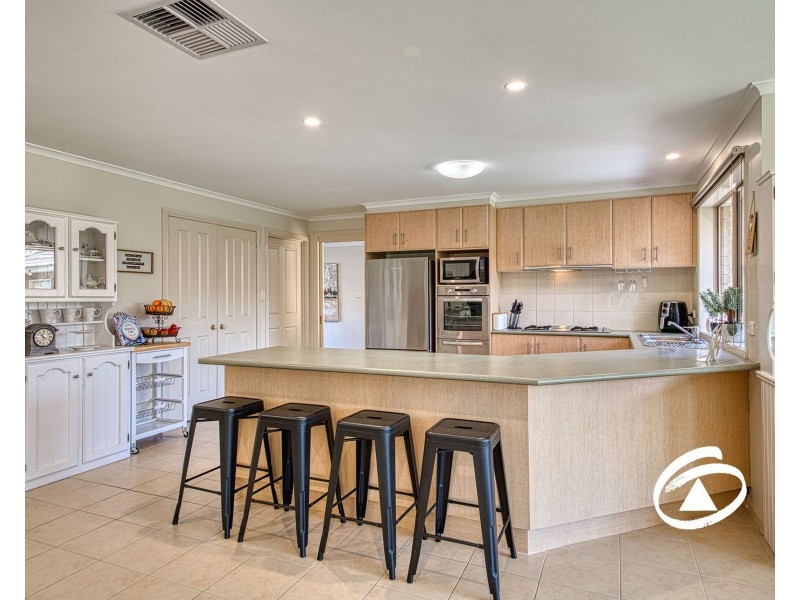 58 Livingstone Boulevard, Pakenham VIC 3810