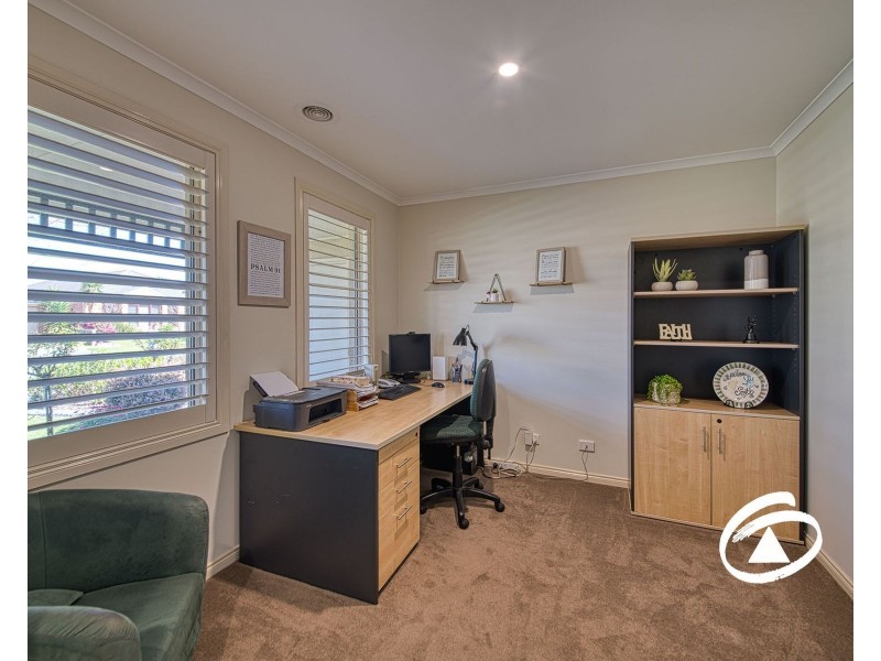 58 Livingstone Boulevard, Pakenham VIC 3810