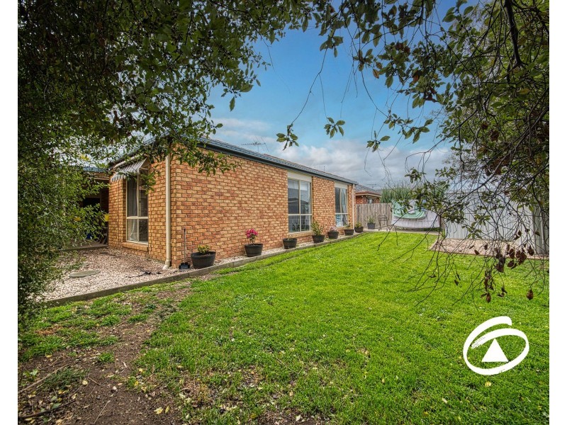 1 Gillian Place, Pakenham VIC 3810