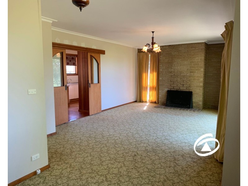 885 McDonalds Drain Road, Pakenham South VIC 3810