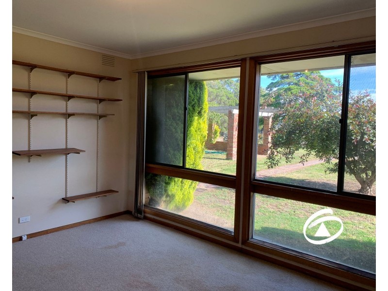 885 McDonalds Drain Road, Pakenham South VIC 3810