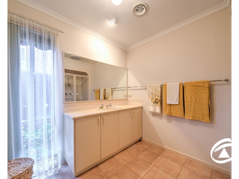 1A Anderson Street, Pakenham VIC 3810