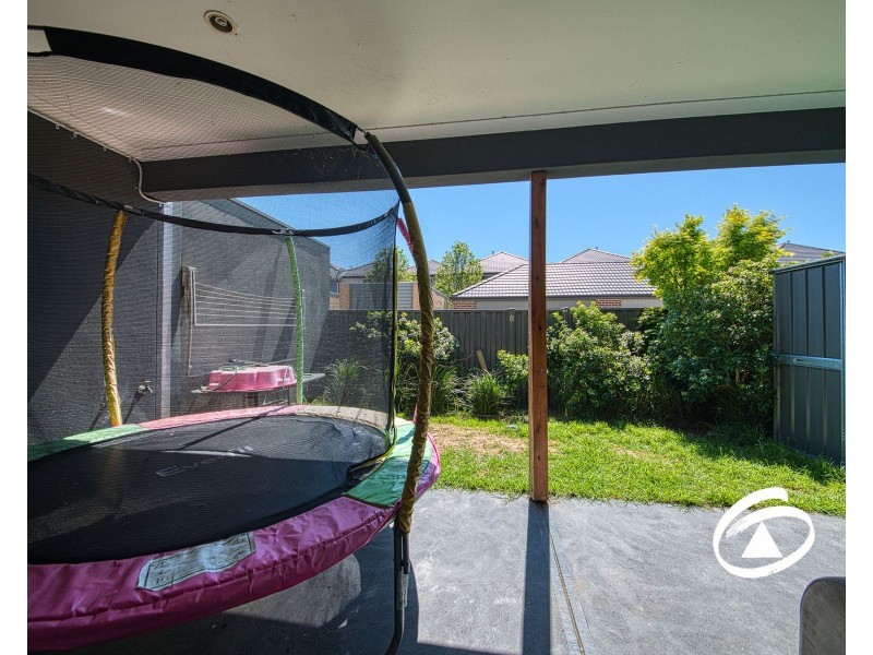 20 Swan Street, Pakenham VIC 3810