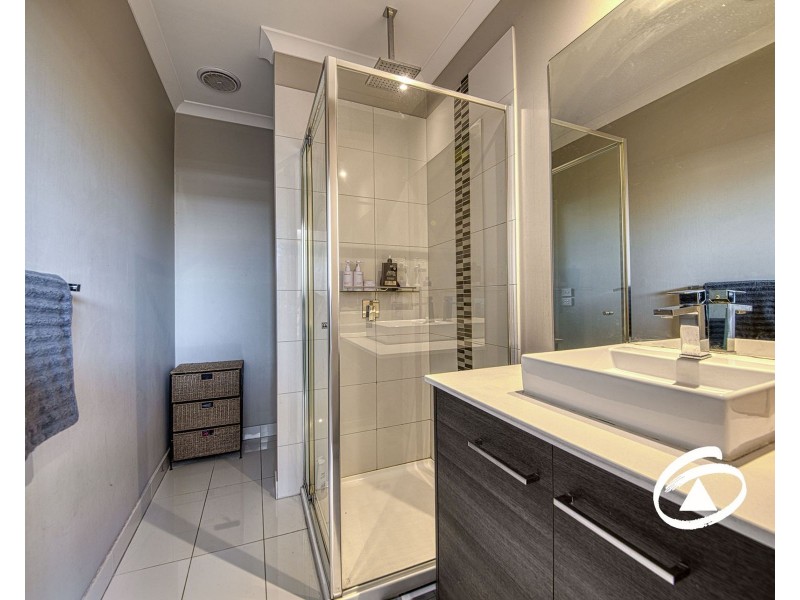 20 Swan Street, Pakenham VIC 3810