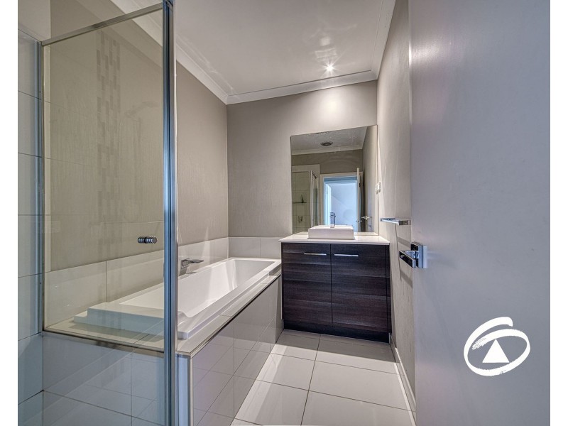 20 Swan Street, Pakenham VIC 3810