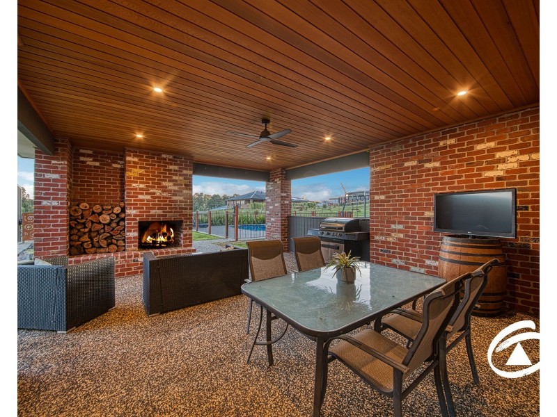 8 Shinners Close, Bunyip VIC 3815